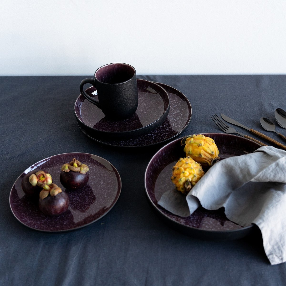Lot de 4 assiettes creuses en grès, ALISSA violet, KARE DESIGN