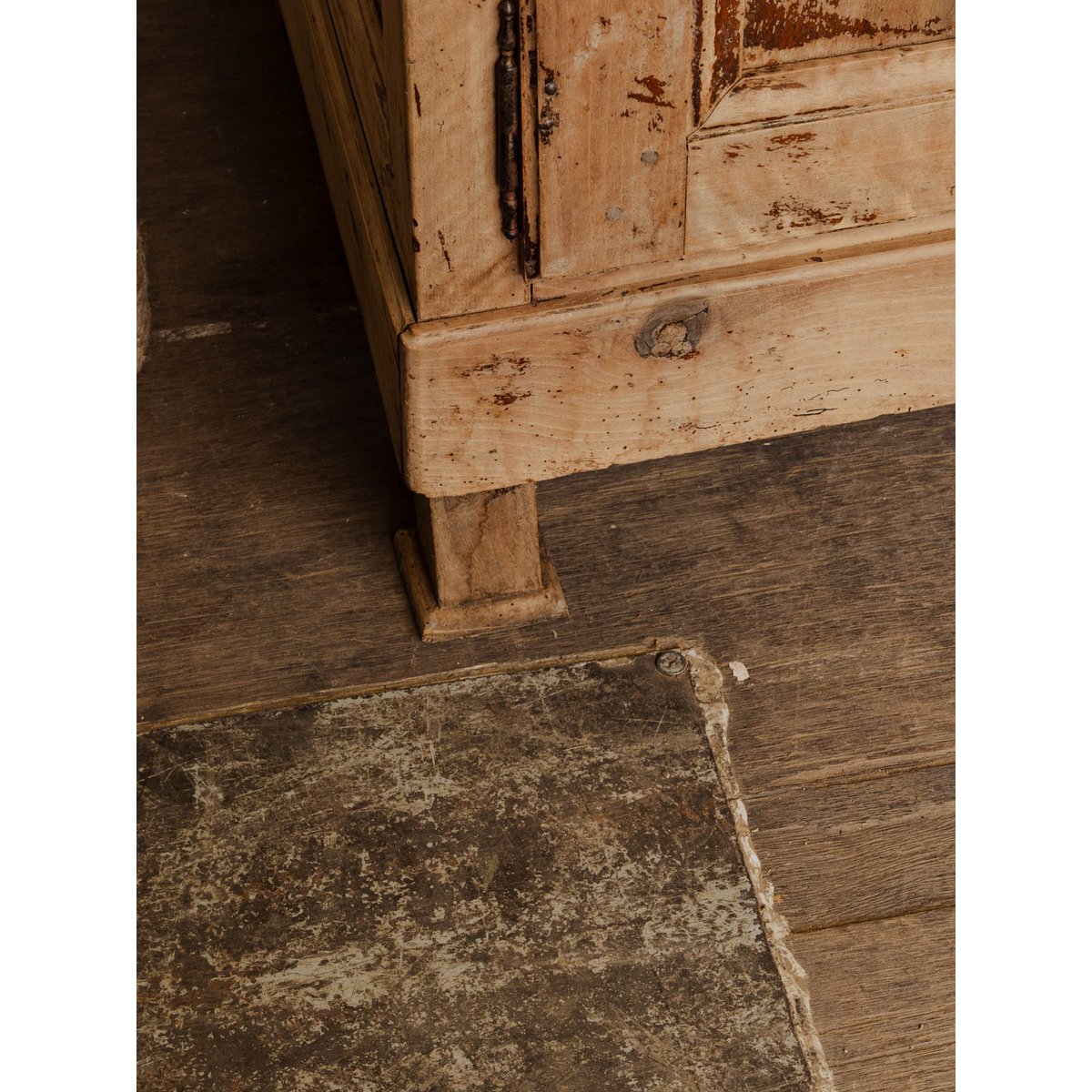 Buffet îlot en bois et marbre Gilbert N°1575 - Bon état blanc, DEBONGOUT