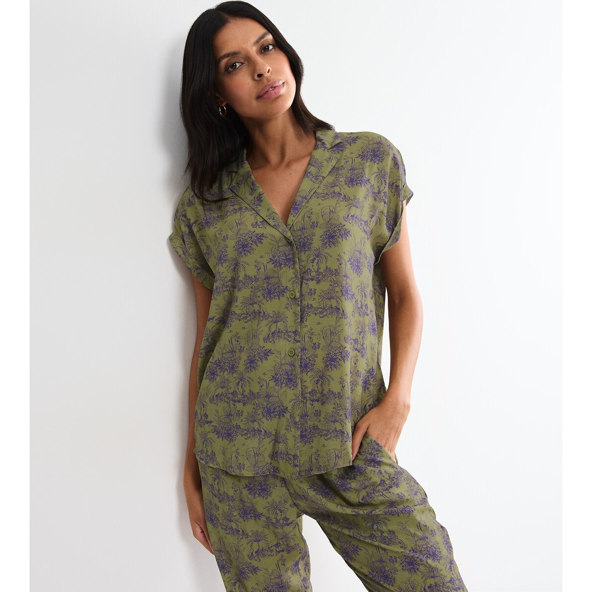 Boyfriend Fit Printed Long Pyjamas printed flower khaki background, TRIUMPH