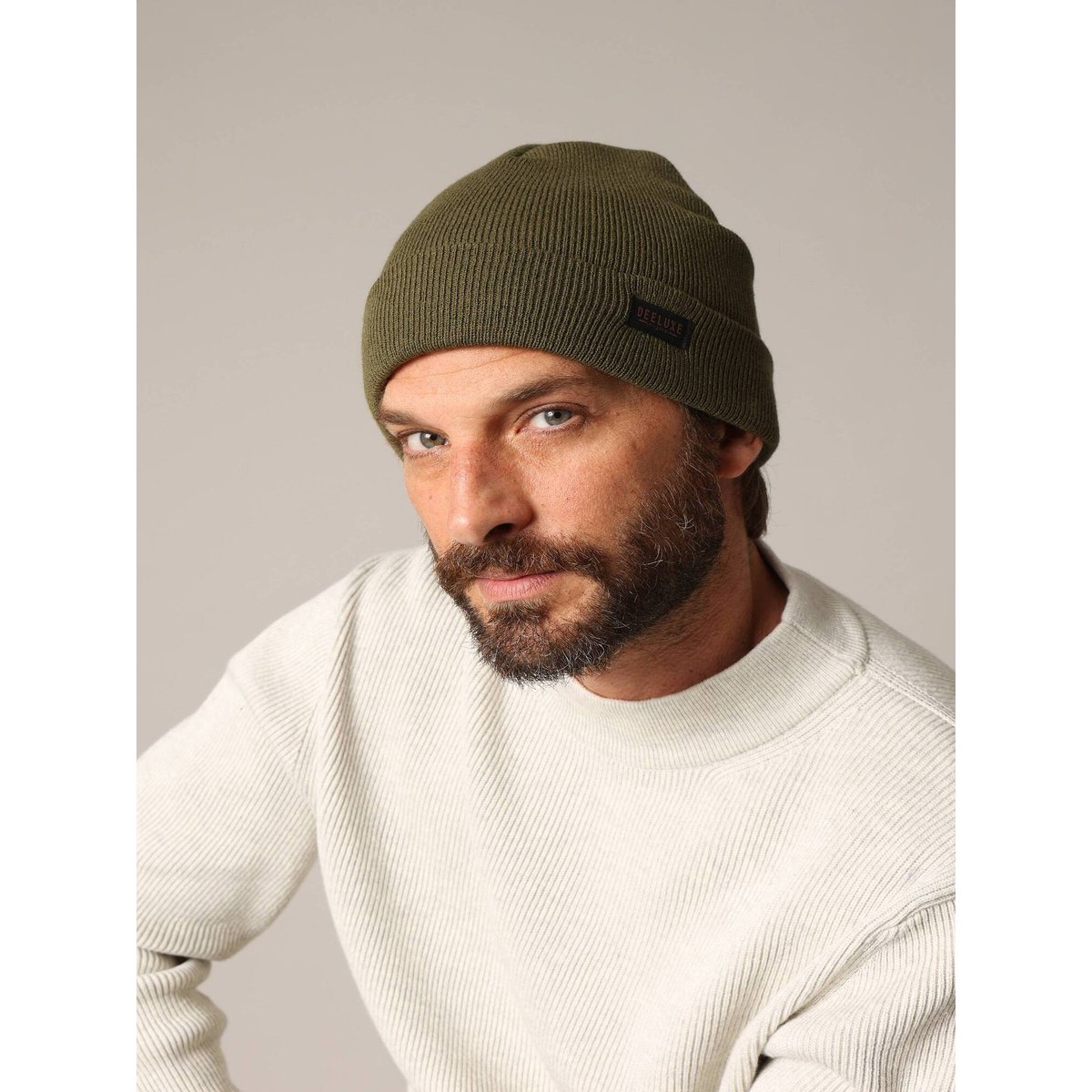 Bonnet côtelé homme à revers avec patch logo MALCOLM dark khaki, DEELUXE