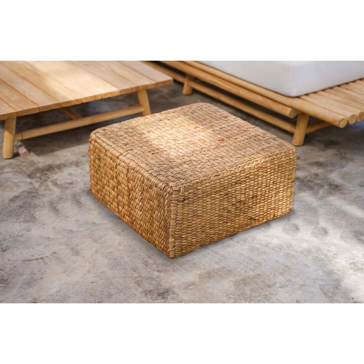Pouf en jacinthe d’eau HYACINTH beige, BAZAR BIZAR