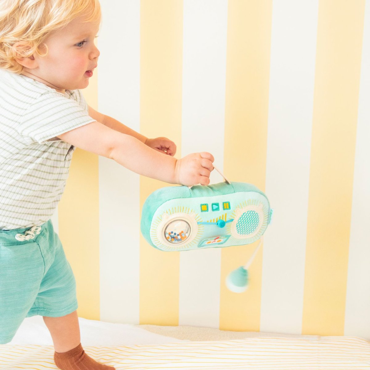 Peluche radio sonore vert d'eau, blanc, jaune, LILLIPUTIENS