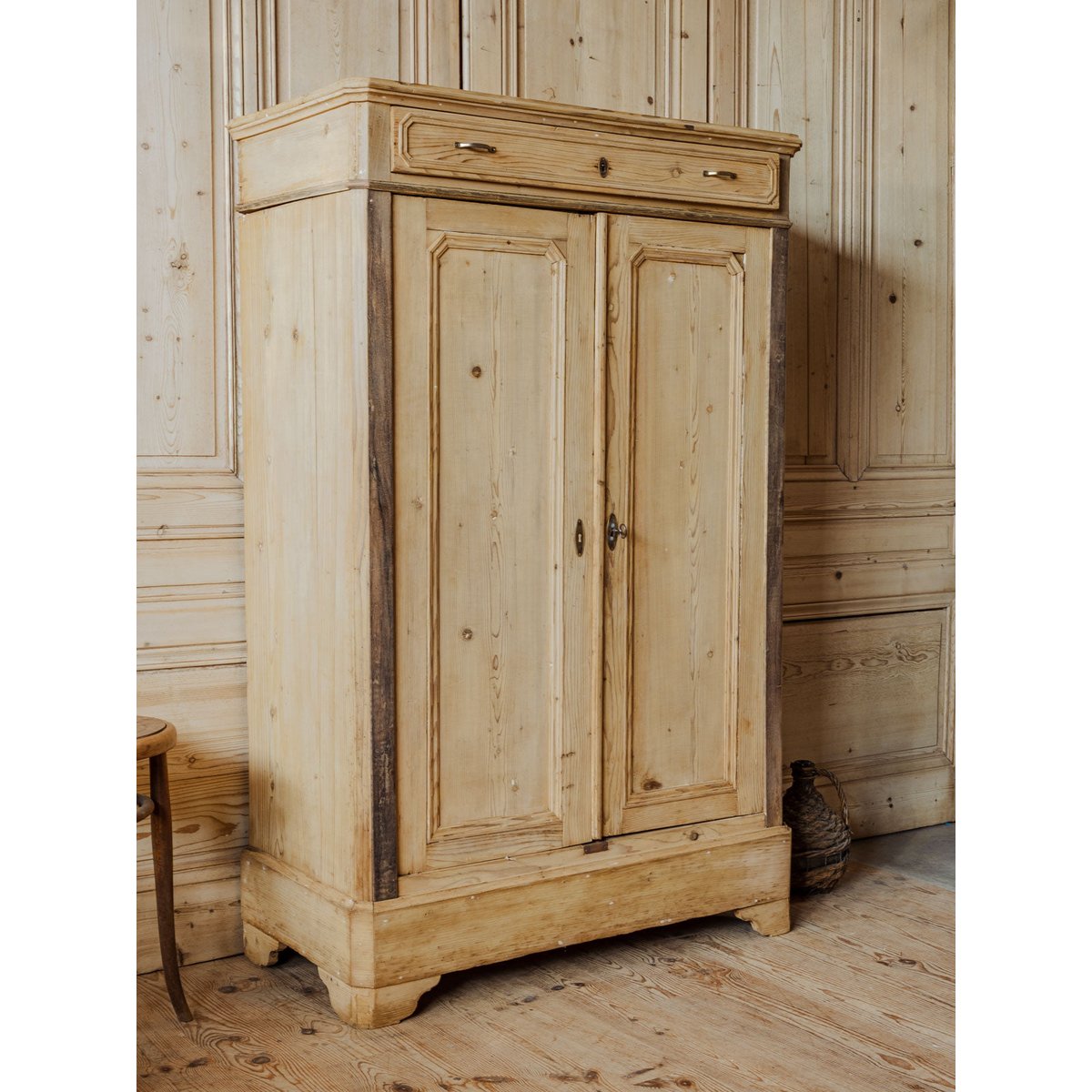 Armoire en bois Blandine N°439 - Bon état bois clair, DEBONGOUT