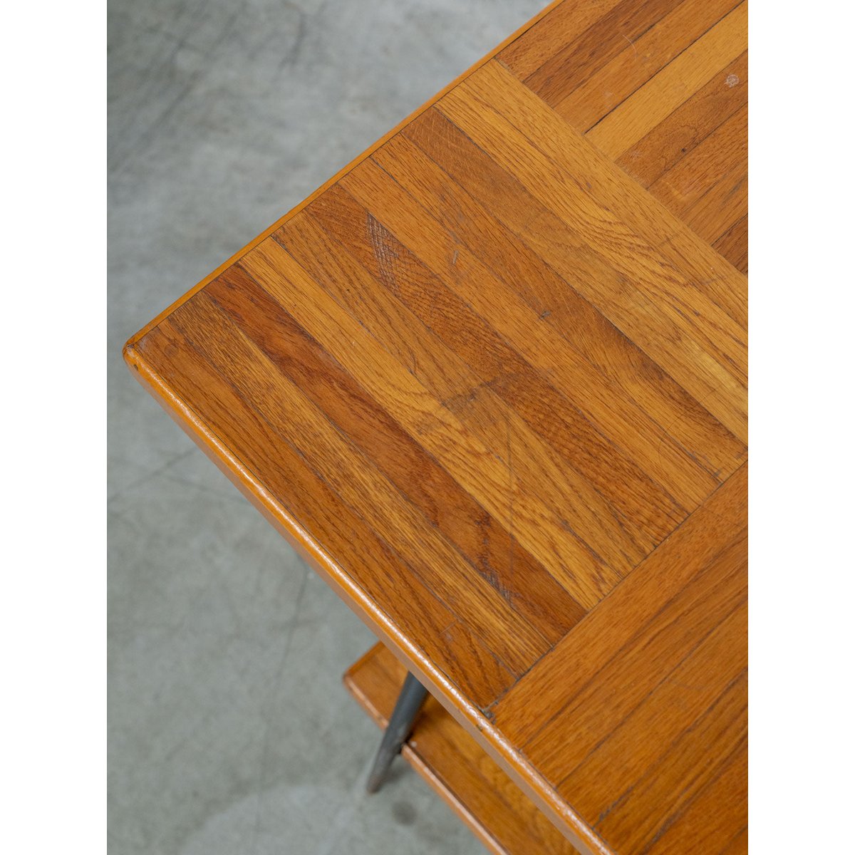 Table d'appoint en bois et métal noir Hanna N°1615 - Bon état bois clair, DEBONGOUT