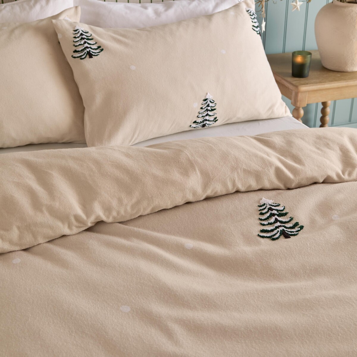 Pine Tree Tufted Duvet Cover and Pillowcase Set natural, FURN.