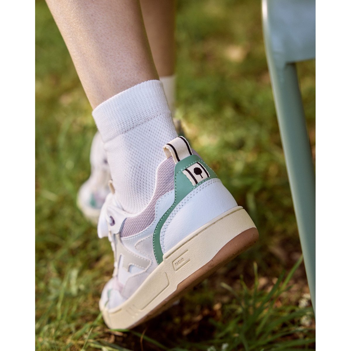 Baskets basses cuir suede DAHLIA blanc et brun rosé, FAGUO