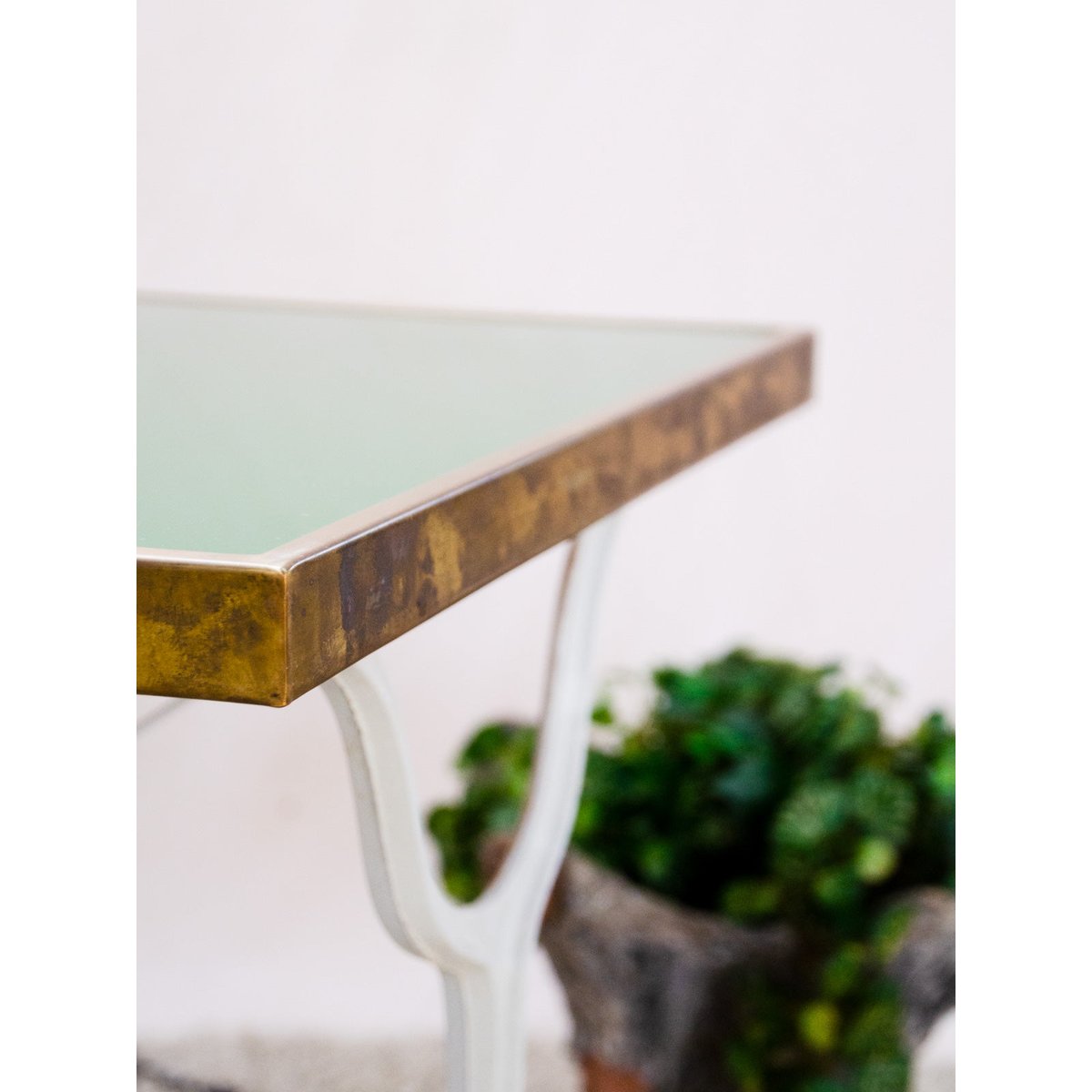 Table à manger bistrot vintage en émail et fonte Denise N°1377 - Bon état vert, DEBONGOUT