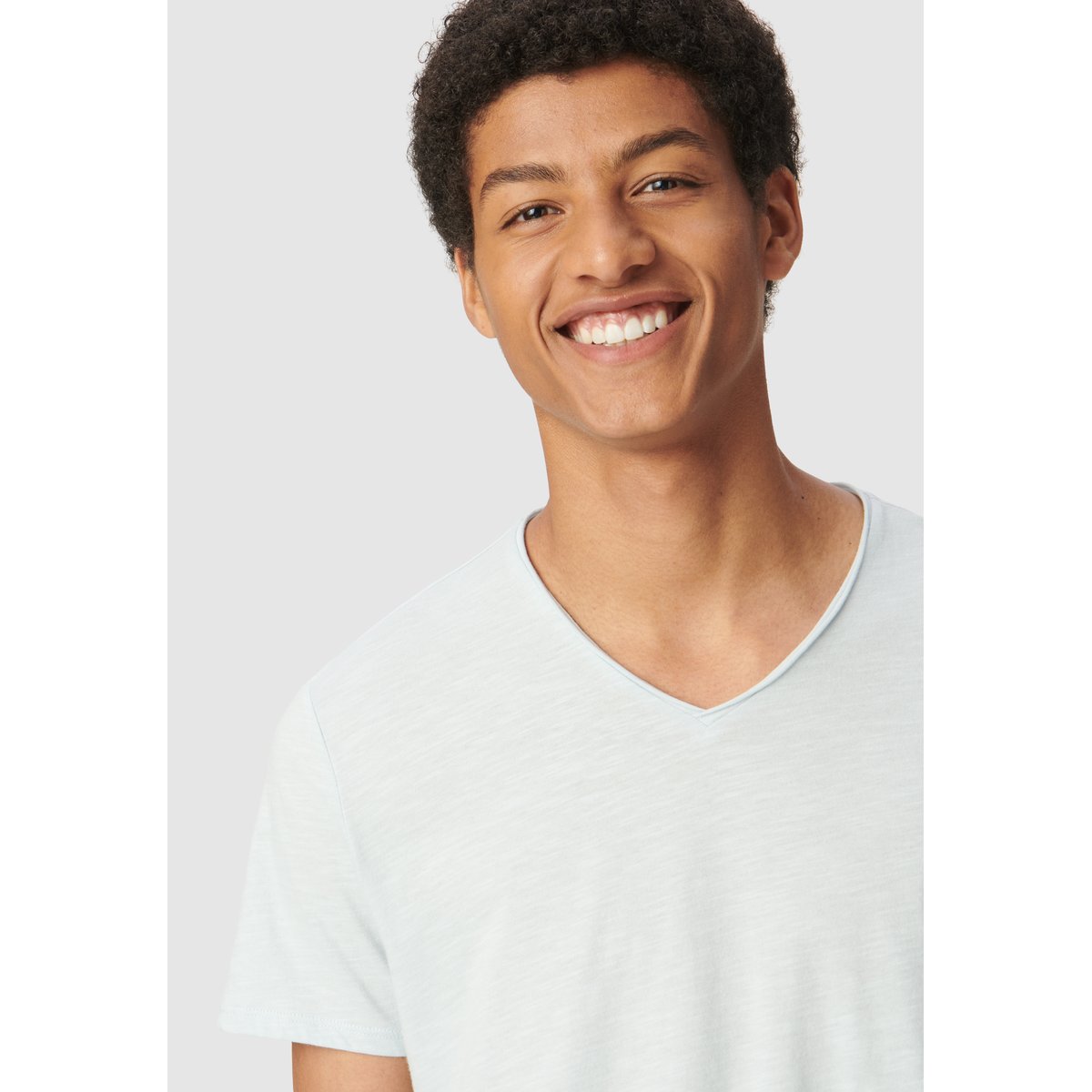 Tee-shirt coton bio col V ESSENTIEL bleu ciel, IKKS