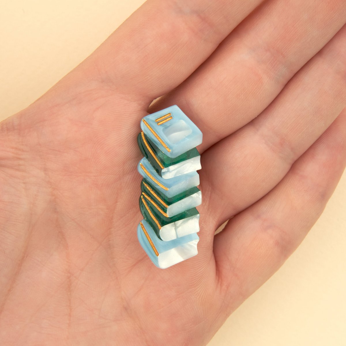 Barrette Livres bleu et blanc, COUCOU SUZETTE