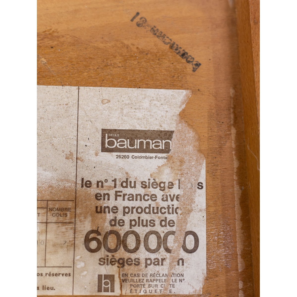 Paire de chaises Baumann Alma N°2128 - Bon état bois clair, DEBONGOUT