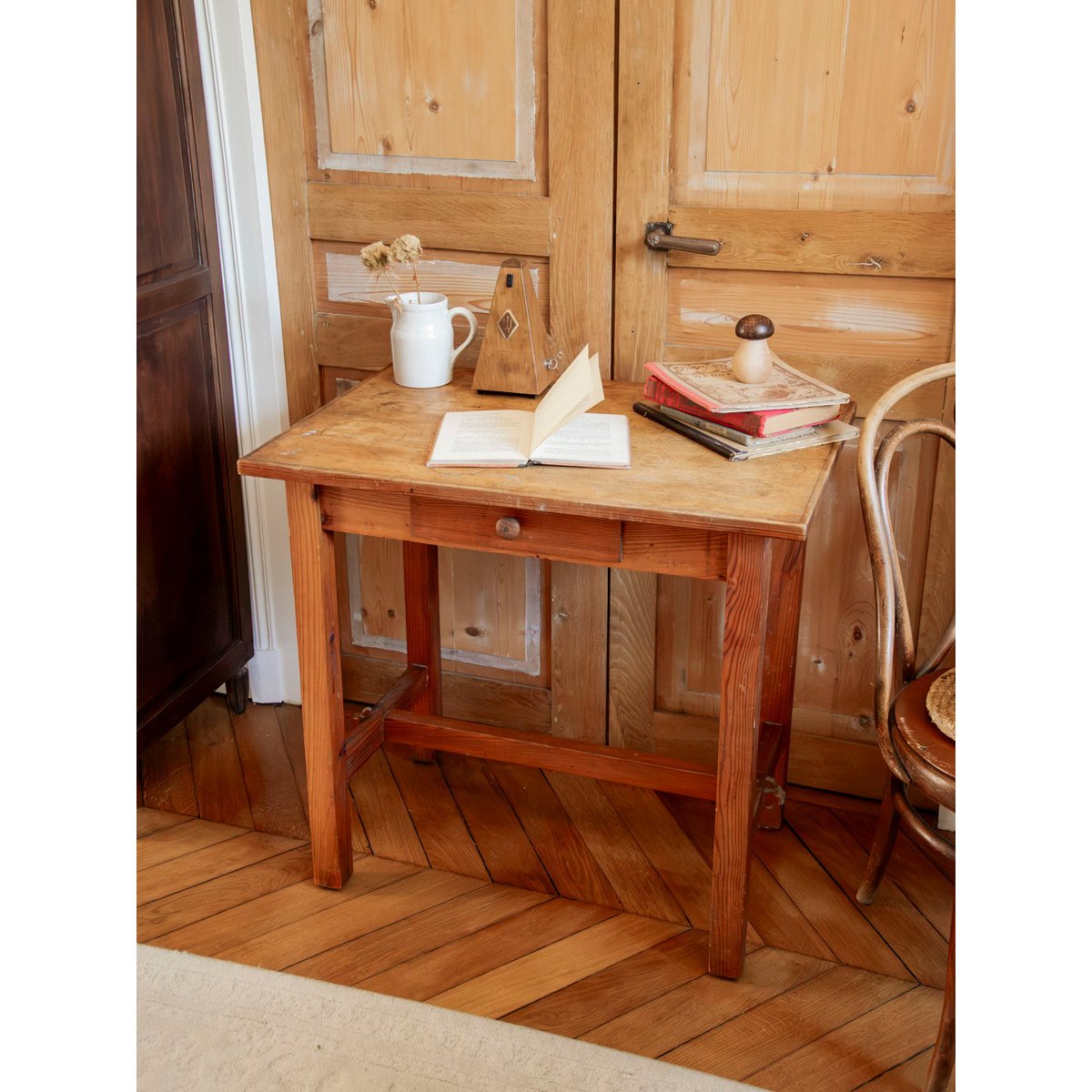 Joli bureau en bois brut Edouard N°1114 - Bon état bois clair, DEBONGOUT