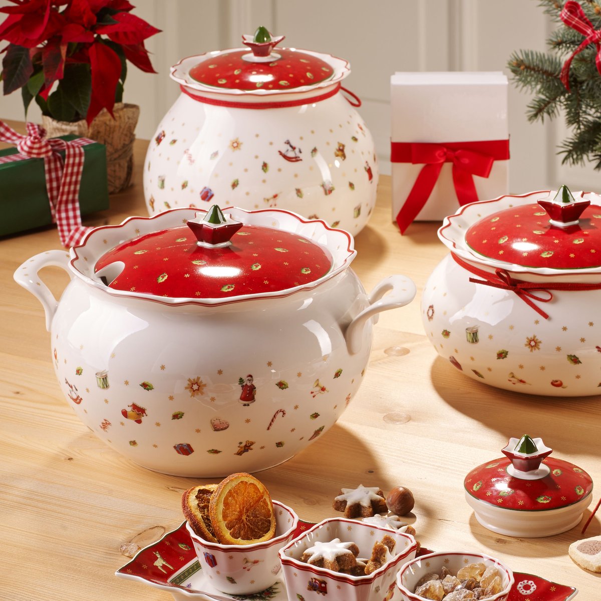 Soupière TOY'S DELIGHT rouge, VILLEROY & BOCH