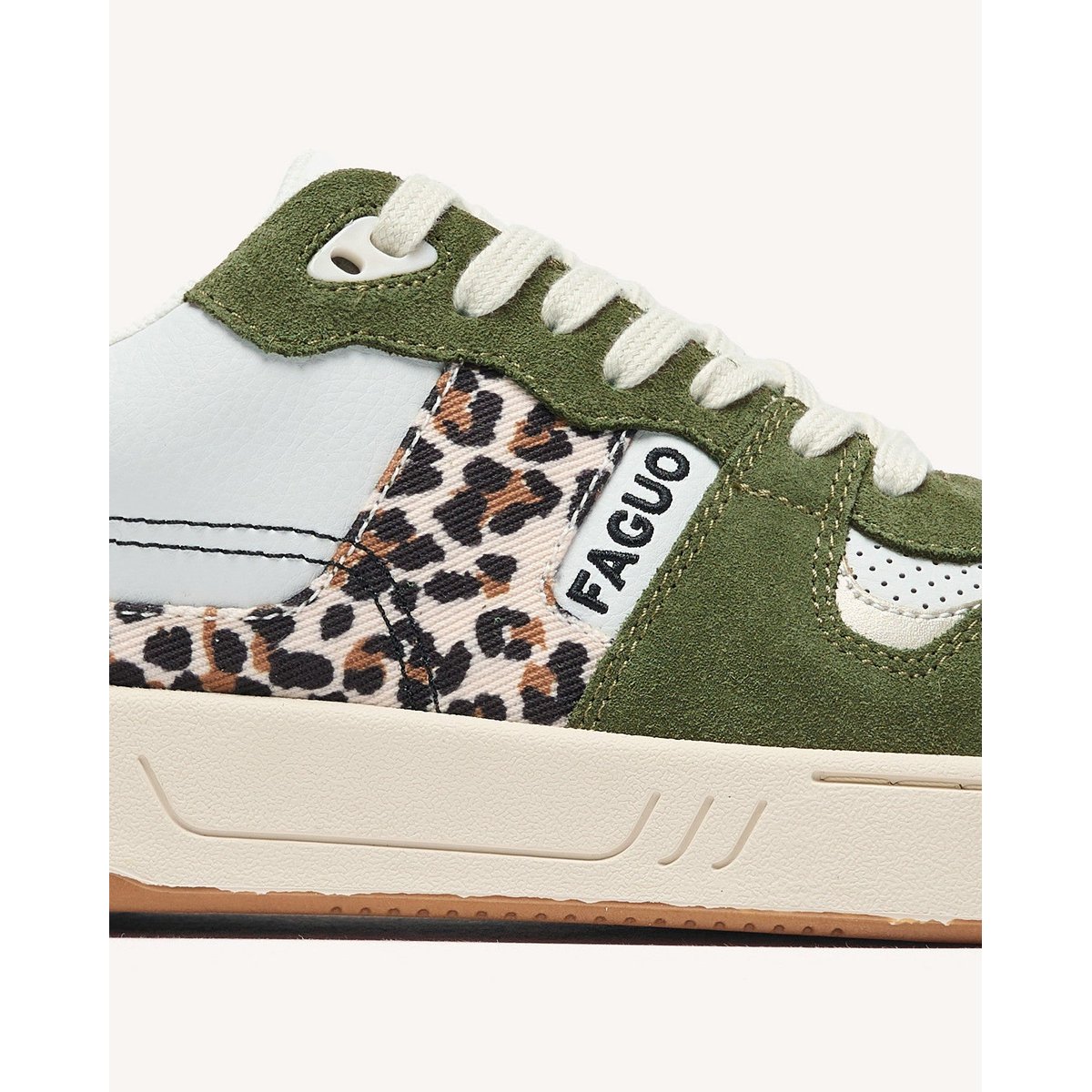 Baskets basses cuir suede CEIBA kaki et léopard, FAGUO