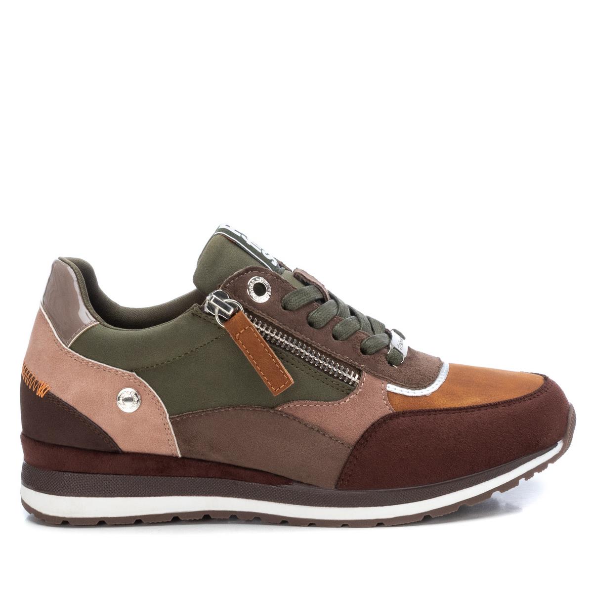 Baskets plate avec semelle en caoutchouc kaki, REFRESH