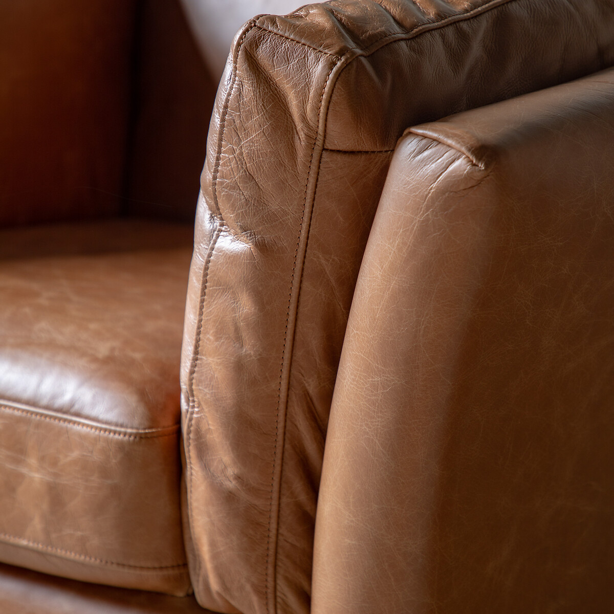 Nadiad Vintage Leather Armchair with Solid Wood Legs tan, ÉDITÉ