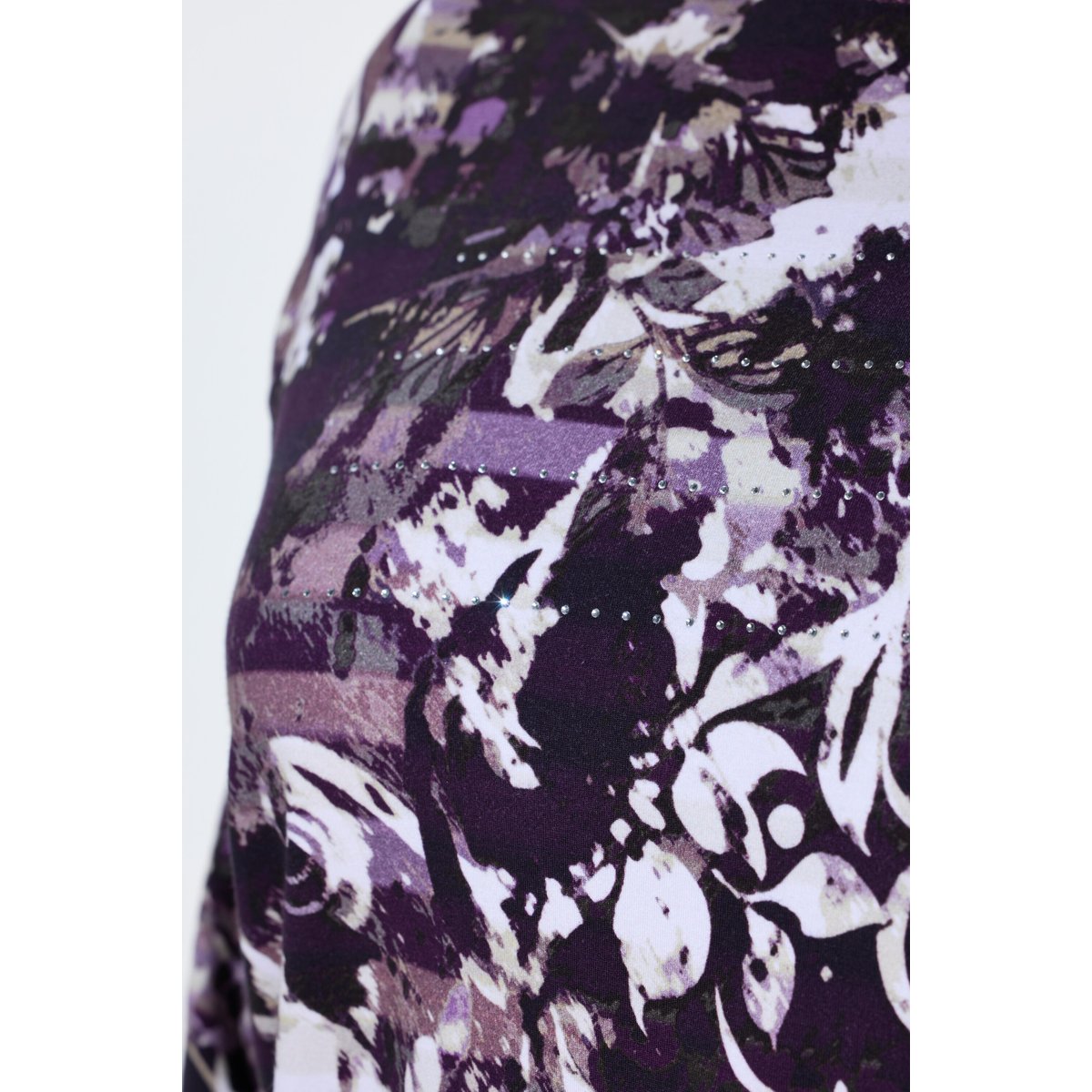 T-shirt en coton Pima. Petits strass. prune foncé, ULLA POPKEN