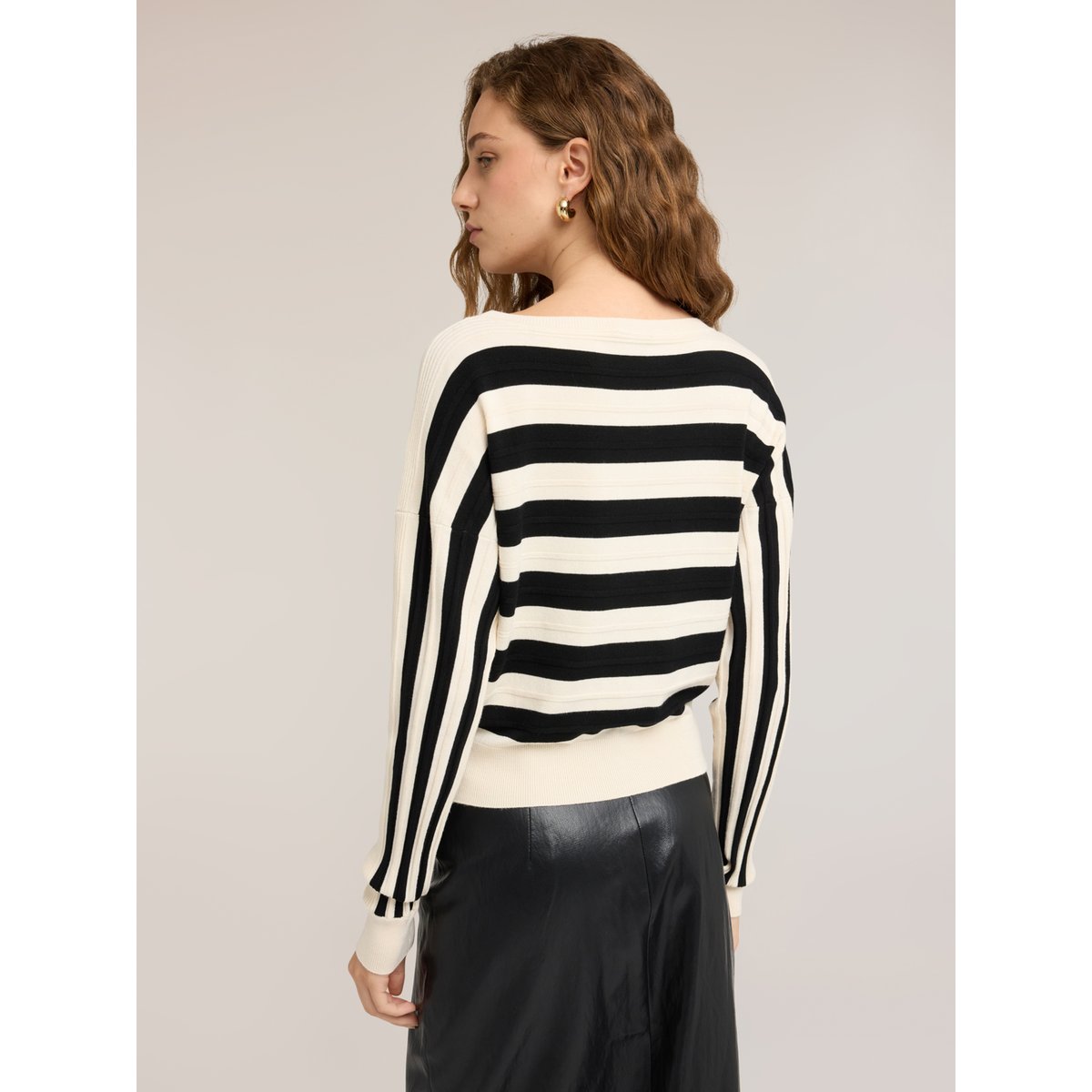 Pull à rayures blanc, MOTIVI