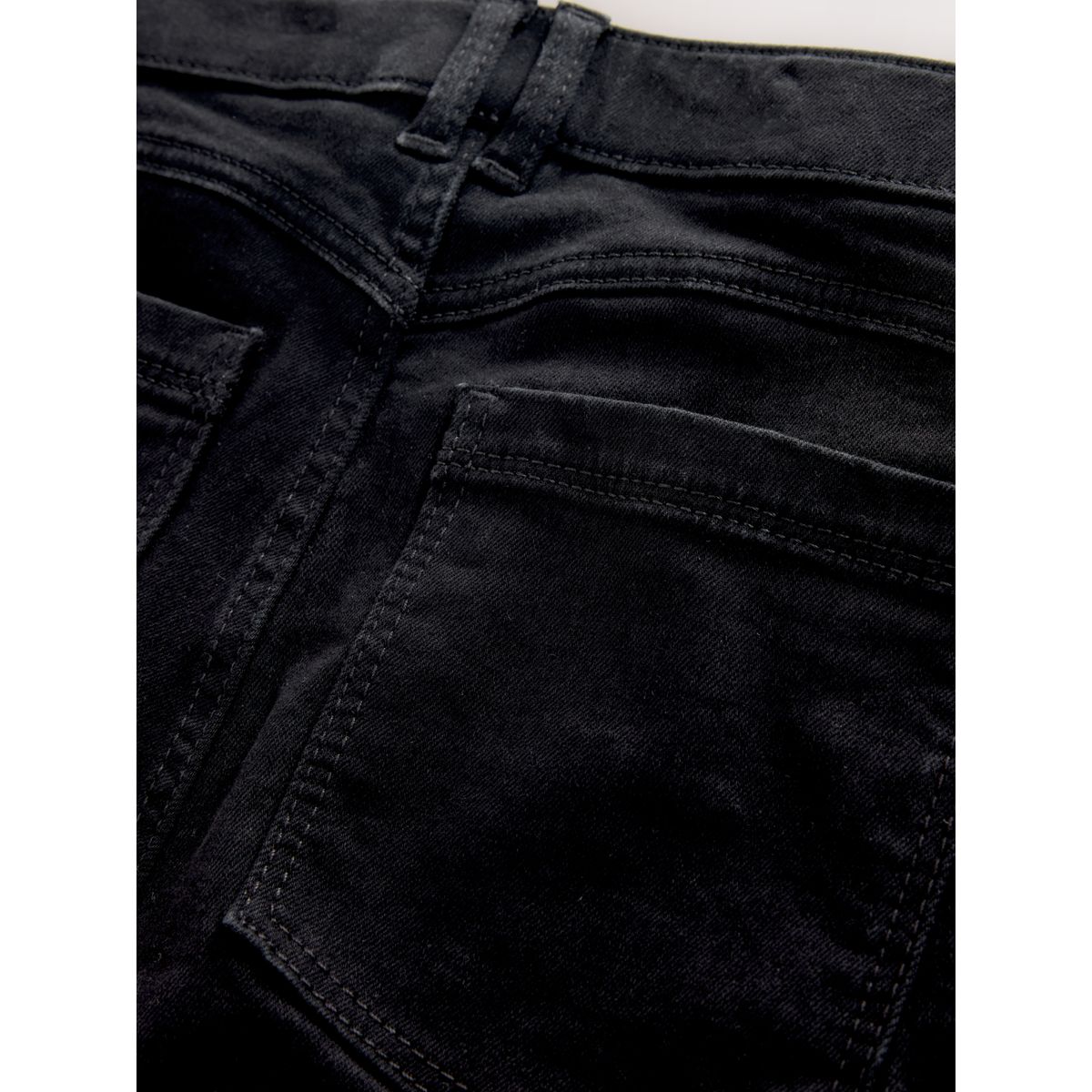 Jean évasé à enfiler taille haute coupe flexi noir, NEXT