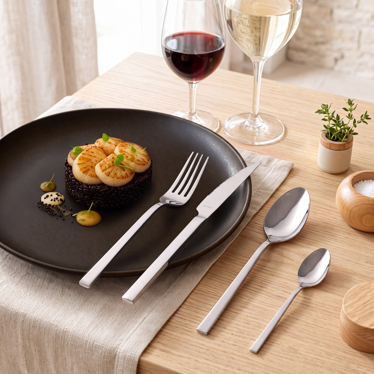 Ménagère 24 pièces avec couteaux steak - ESCADE inox, AMEFA