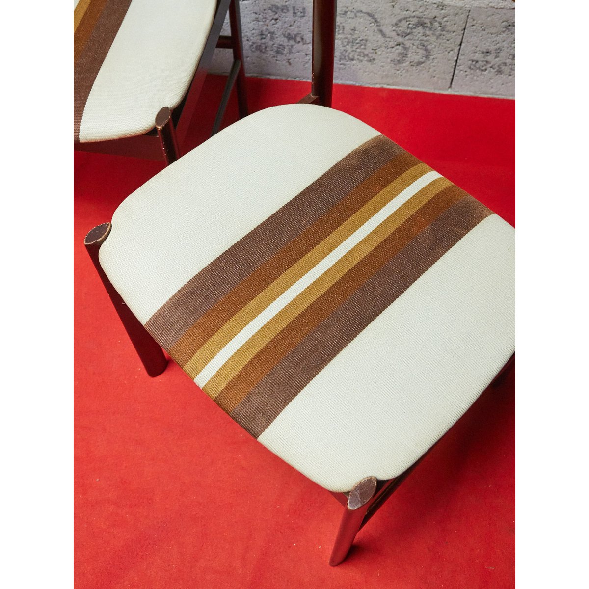 Paire de chaises scandinaves Alma N°1625 - Bon état beige, DEBONGOUT
