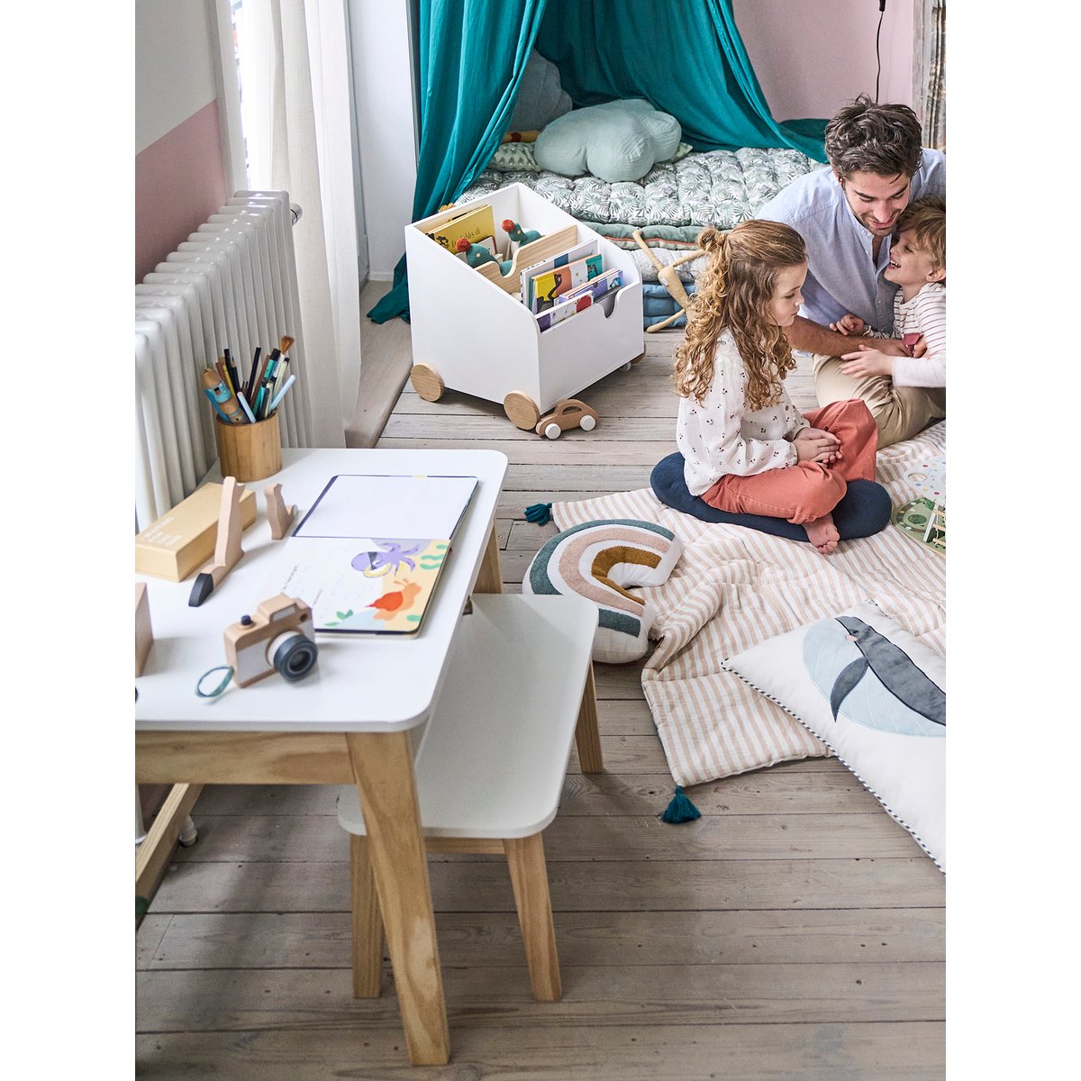 Bureau + tabouret maternelle ÉCOLIER blanc, VERTBAUDET