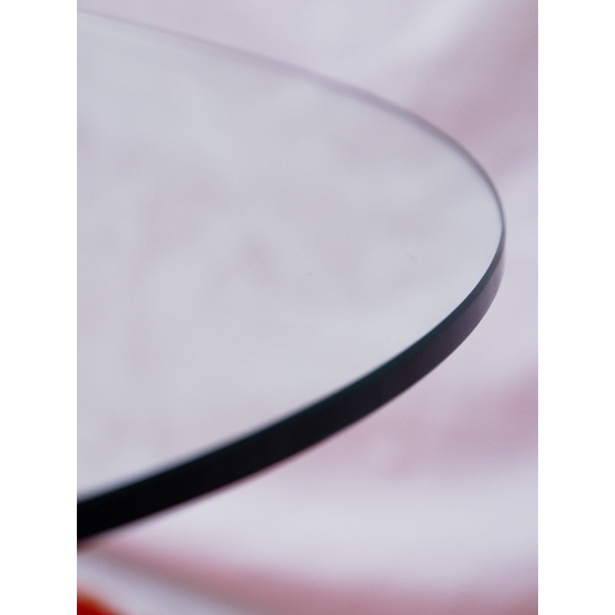 Table basse en pin et verre Donna N°1651 - Bon état bois clair, DEBONGOUT