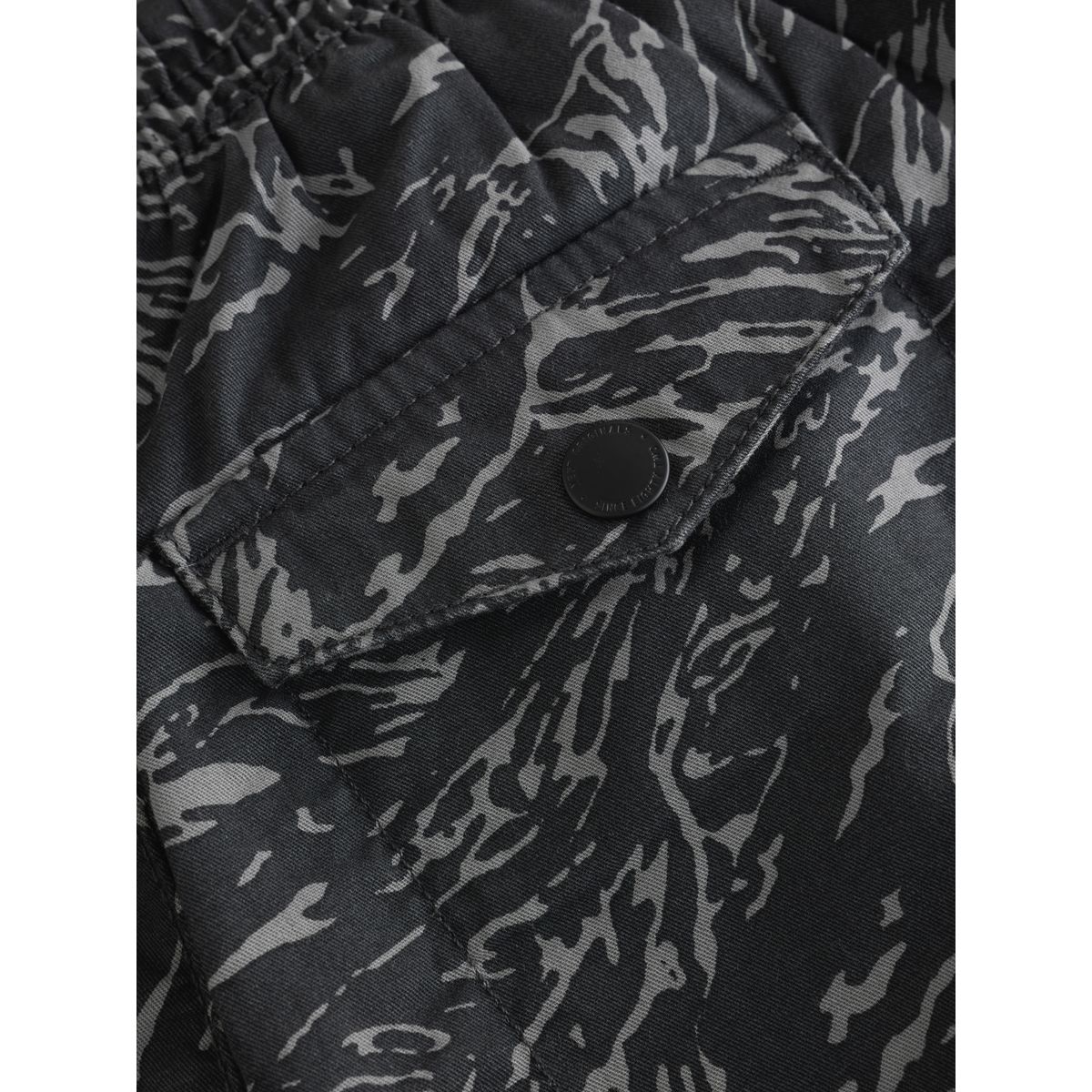 Pantalon parachute ultra-large camouflage, NEXT