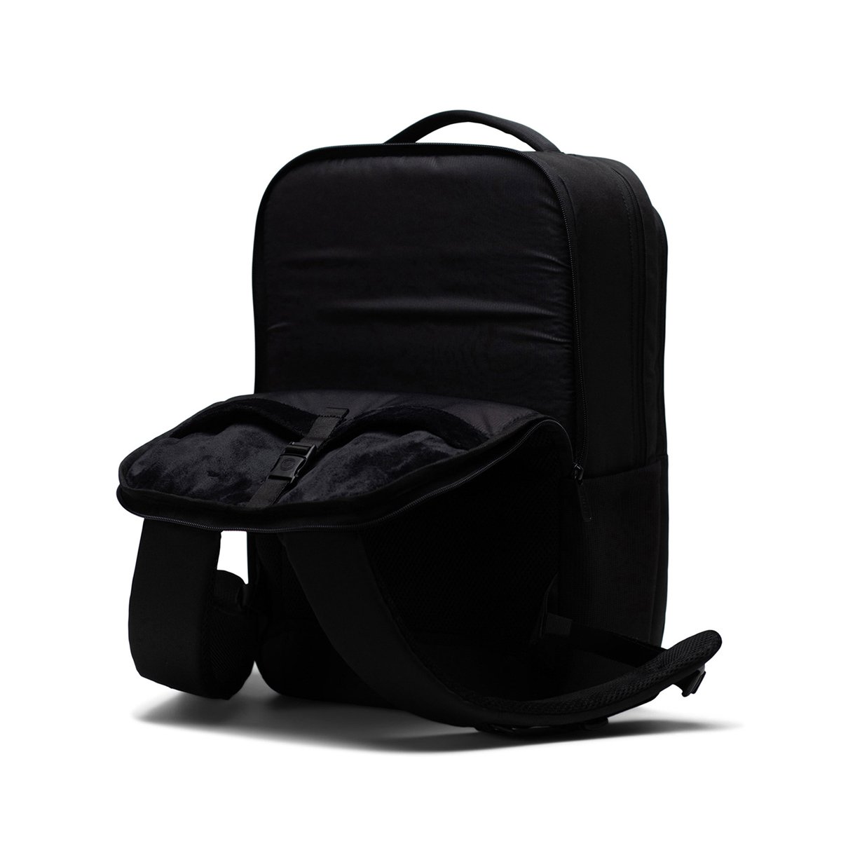 Sac à dos en matières recyclées KASLO TECH 30 L noir, HERSCHEL