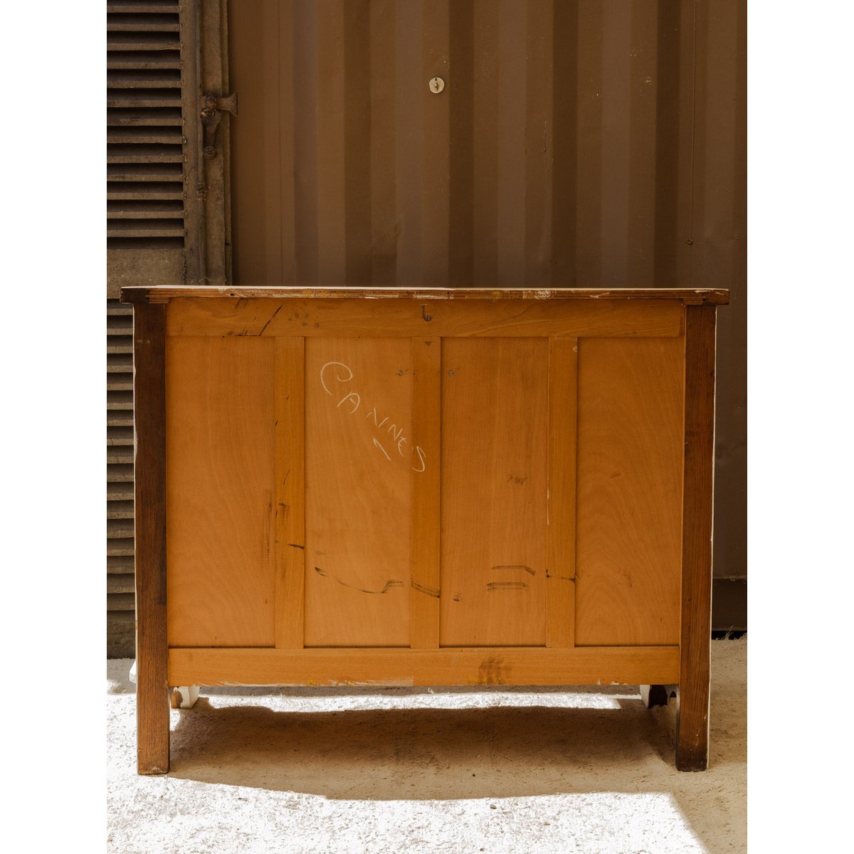 Buffet en bois blanc Gilbert N°1685 - Bon état bois clair, DEBONGOUT