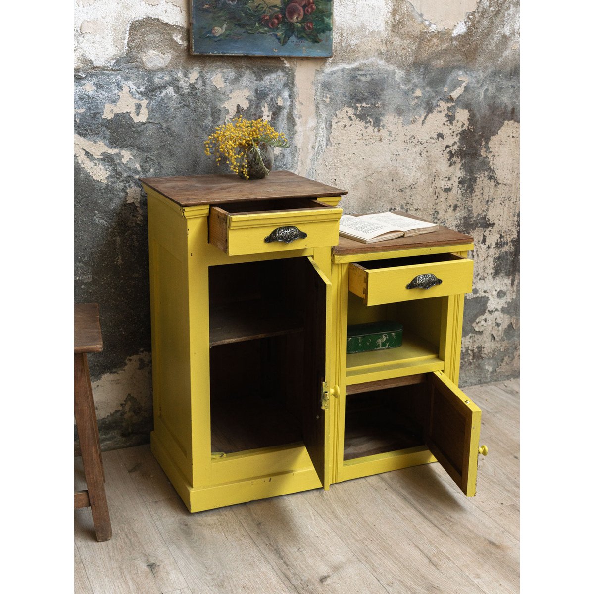 Buffet en bois Gilbert N°1562 - Bon état jaune, DEBONGOUT