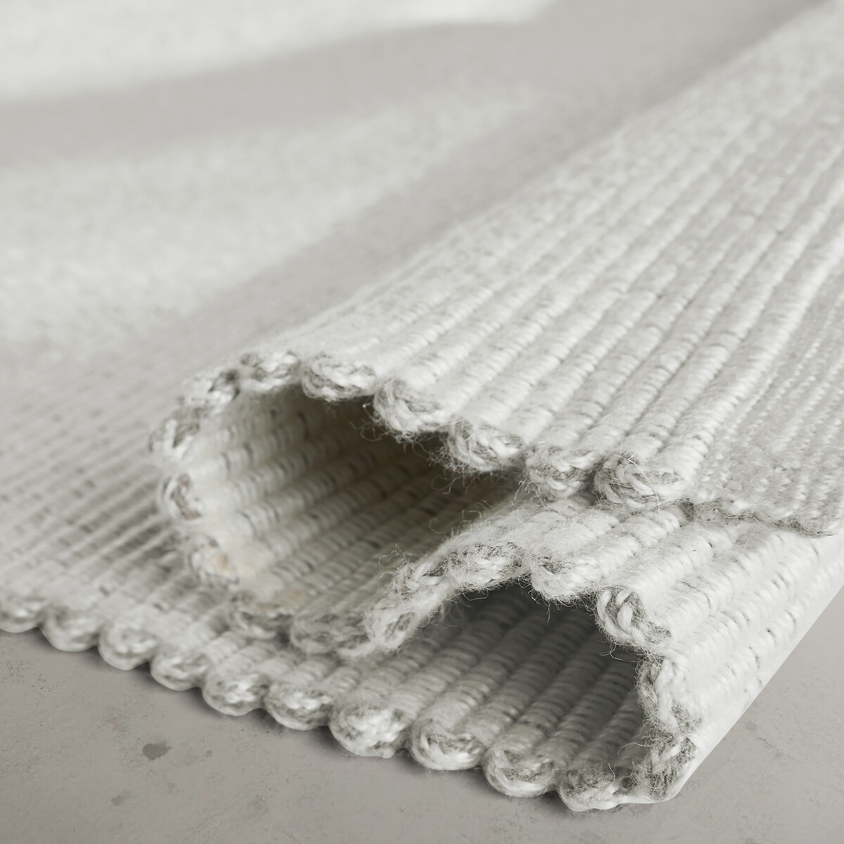 Tapis d'intérieur et extérieur en polyester recyclé, NOURO craie, AM.PM
