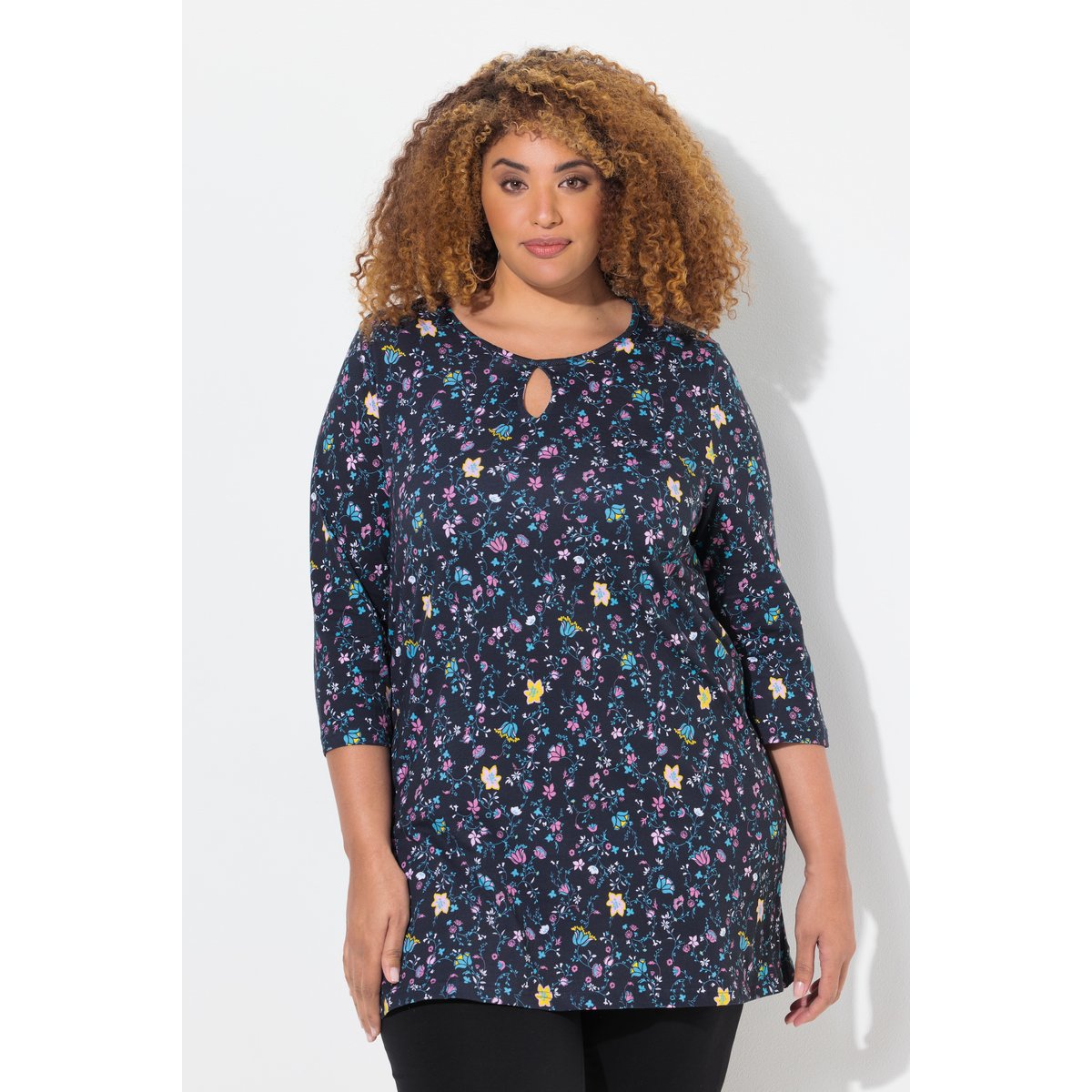 T-shirt long à fleurs noir, ULLA POPKEN