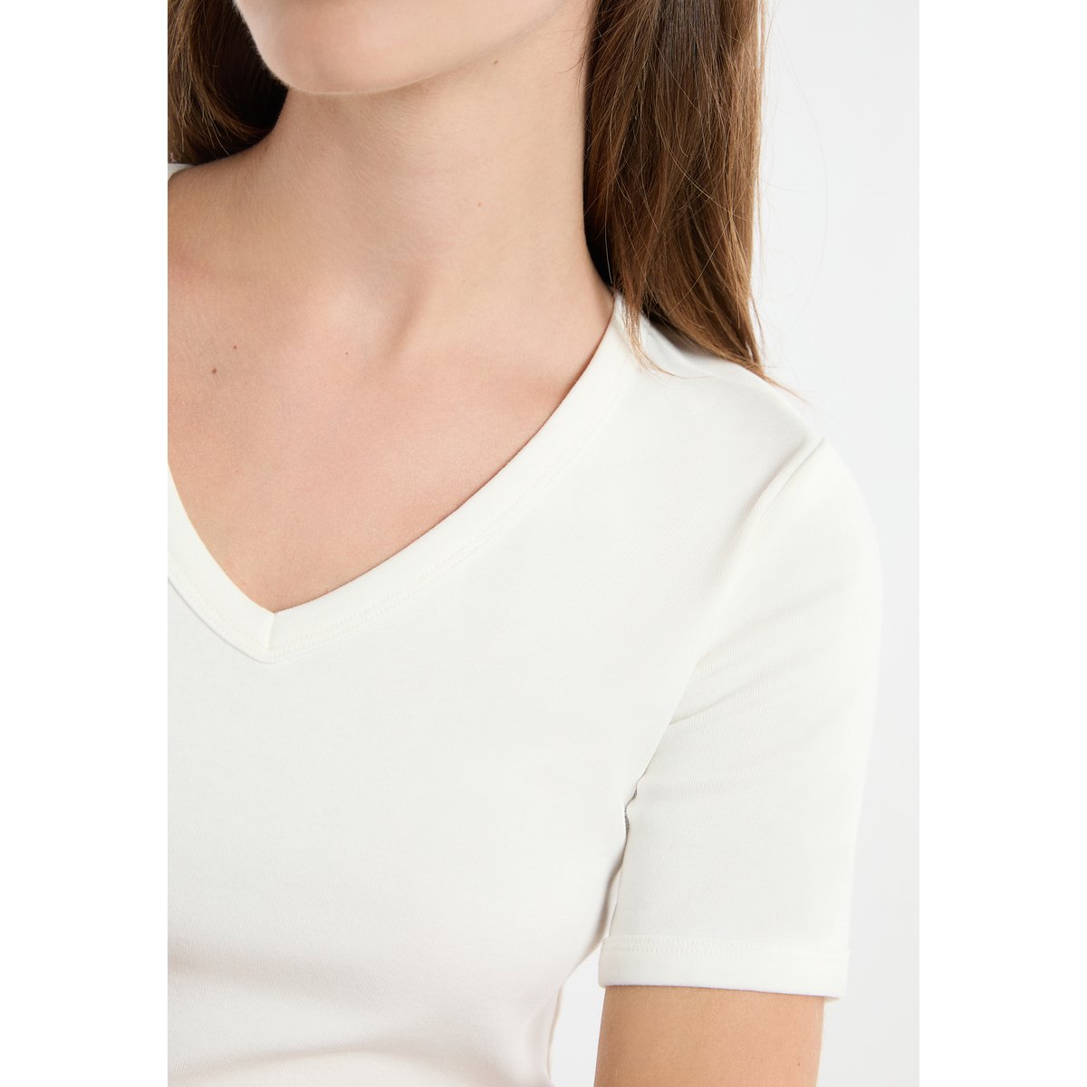 T-shirt à col V avec coton modal TANDEM blanc, ETAM