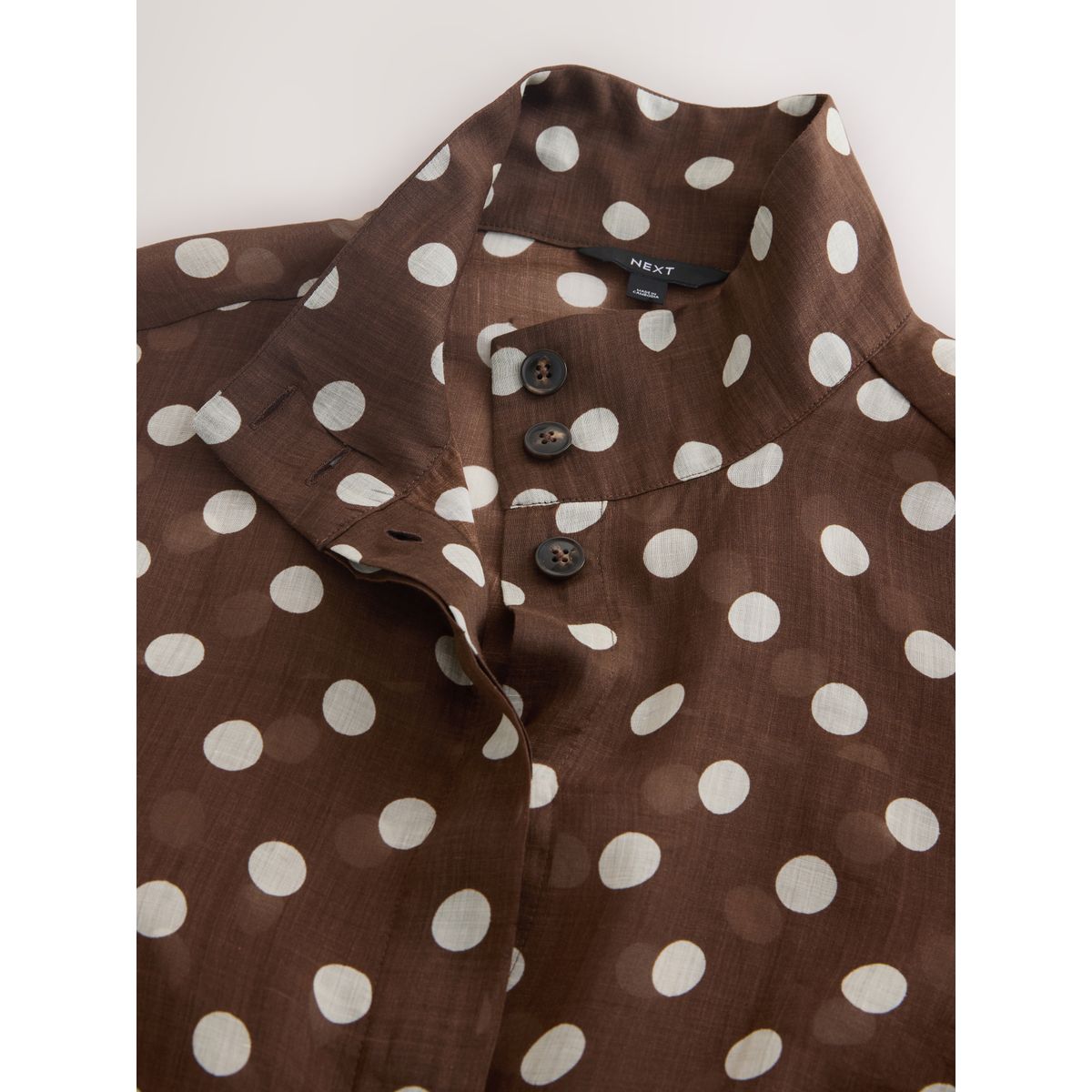 Chemise bomber légère à col montant pois marron chocolat/écru, NEXT