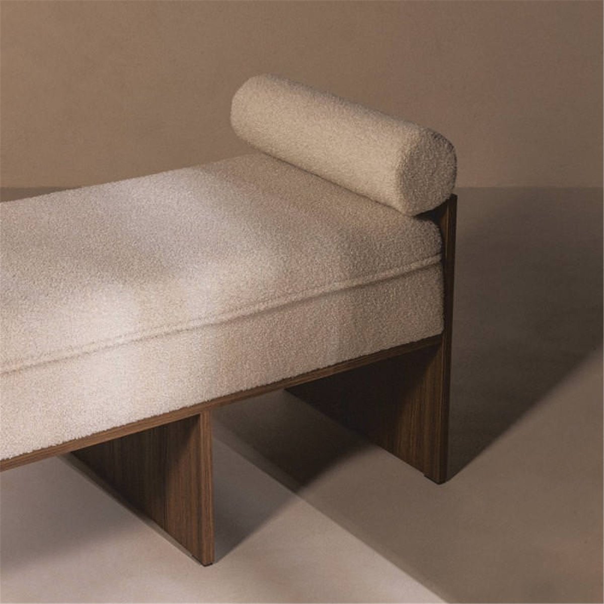 Banquette en bouclé collection FOPPO beige clair et noyer wisconsin, RECOLLECTION