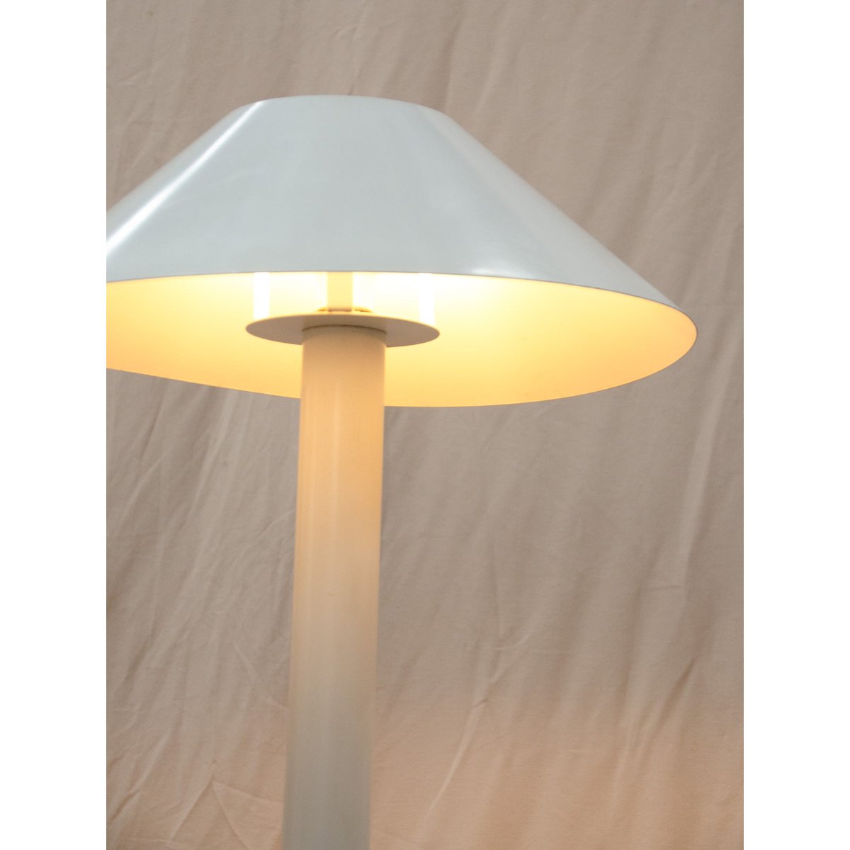 Lampadaire en métal blanc Julien N°433 - Bon état blanc, DEBONGOUT