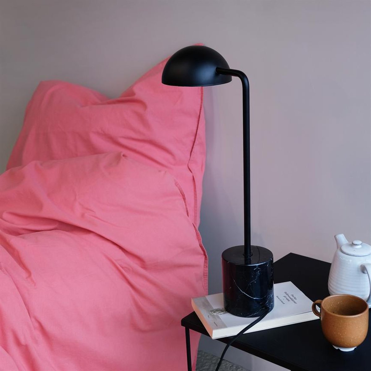 Lampe à poser en Metal et Marbre MARBLE noir mat, DYBERG LARSEN