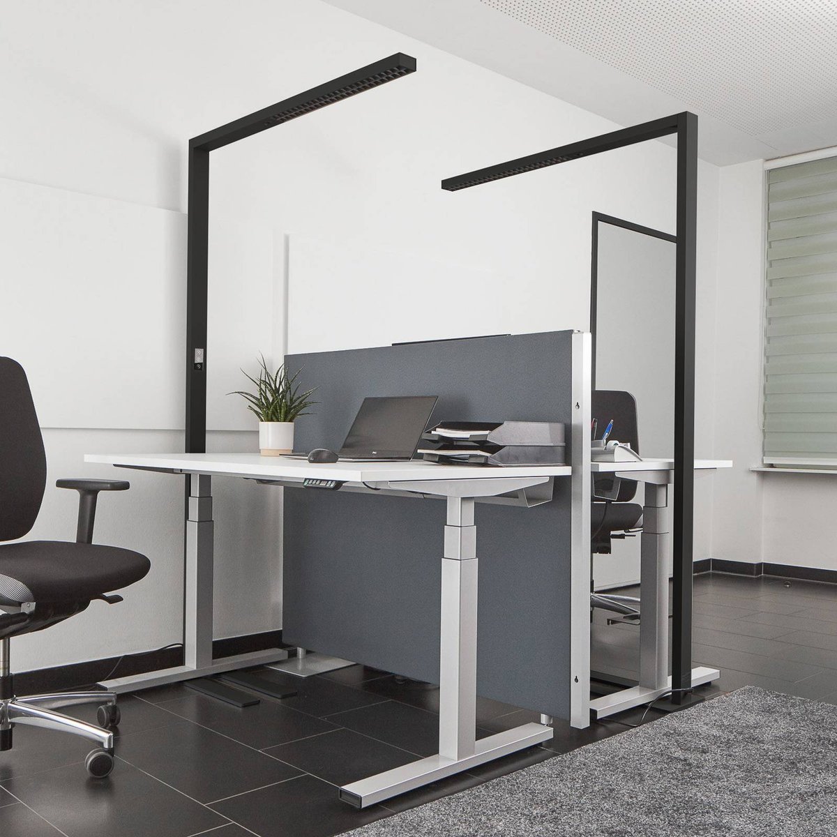 Lampadaires de bureau en aluminium moderneLED noir, ARCCHIO