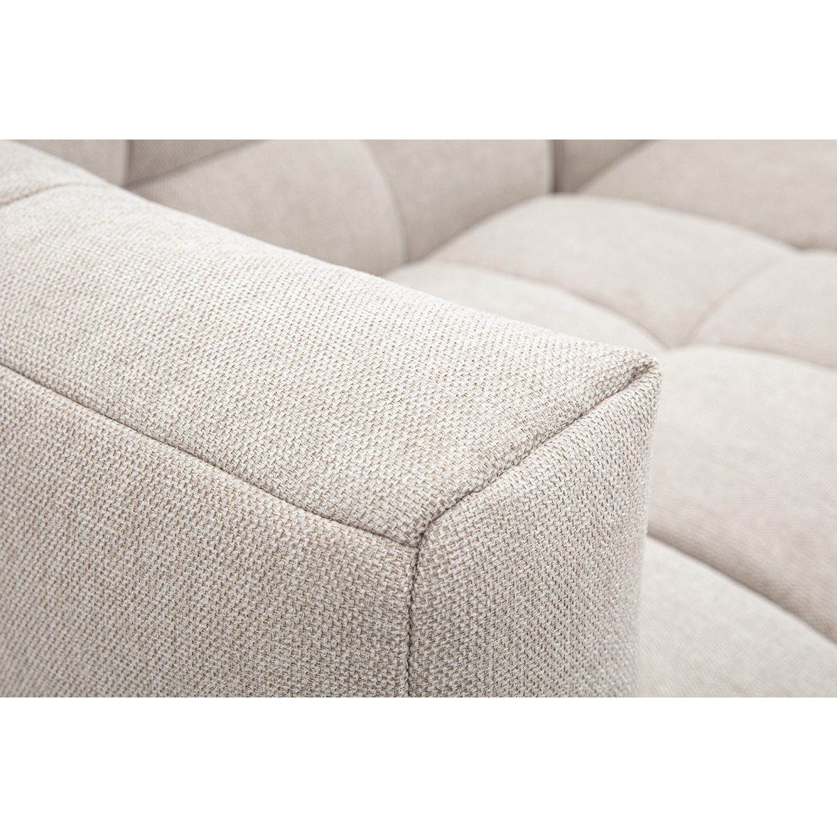 Canapé d'angle gauche design 3 places en tissu effet velours texturé beige CORTO beige, MILIBOO