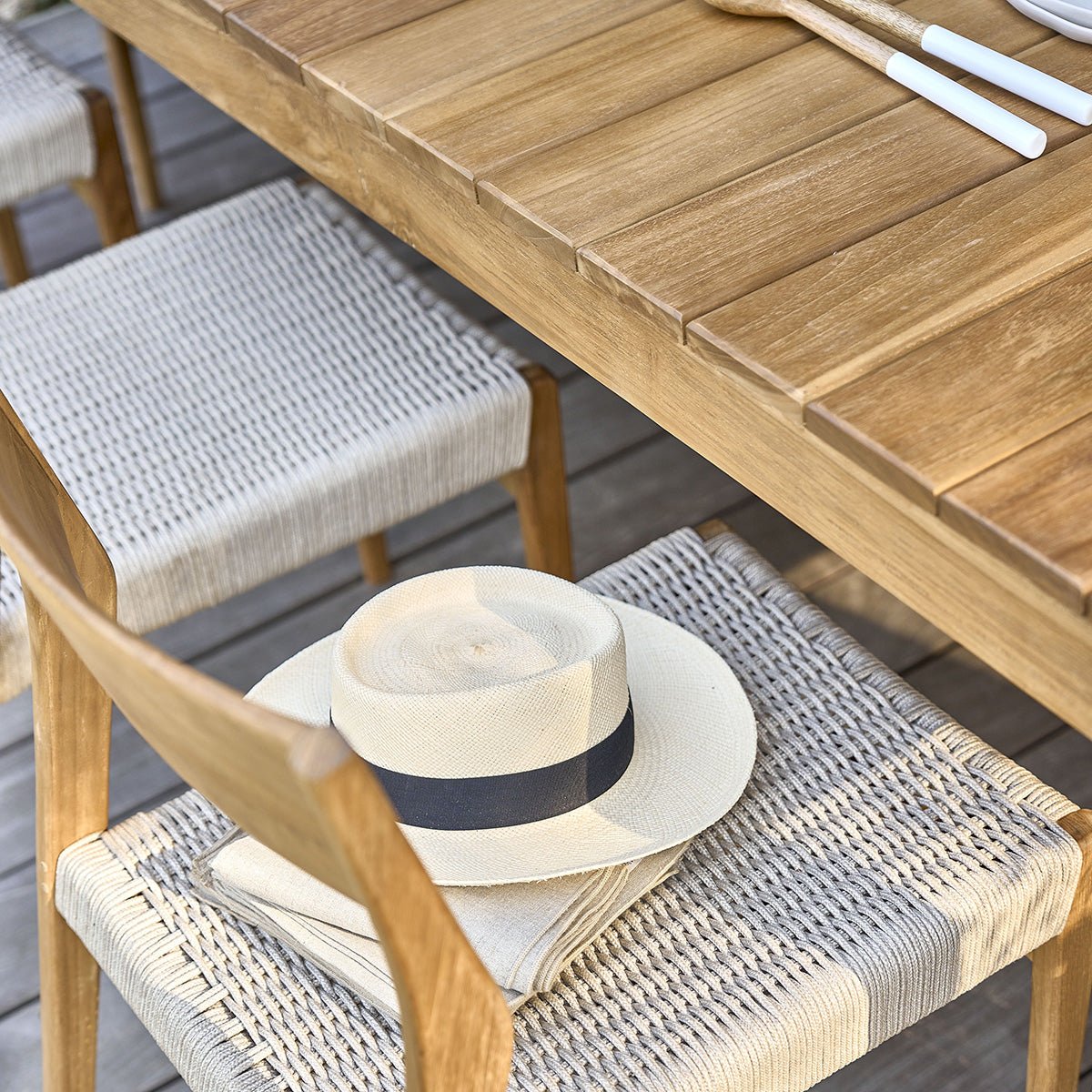 Salon de jardin en teck massif et cordage 8 places LIVIE beige, BERAH GETAH