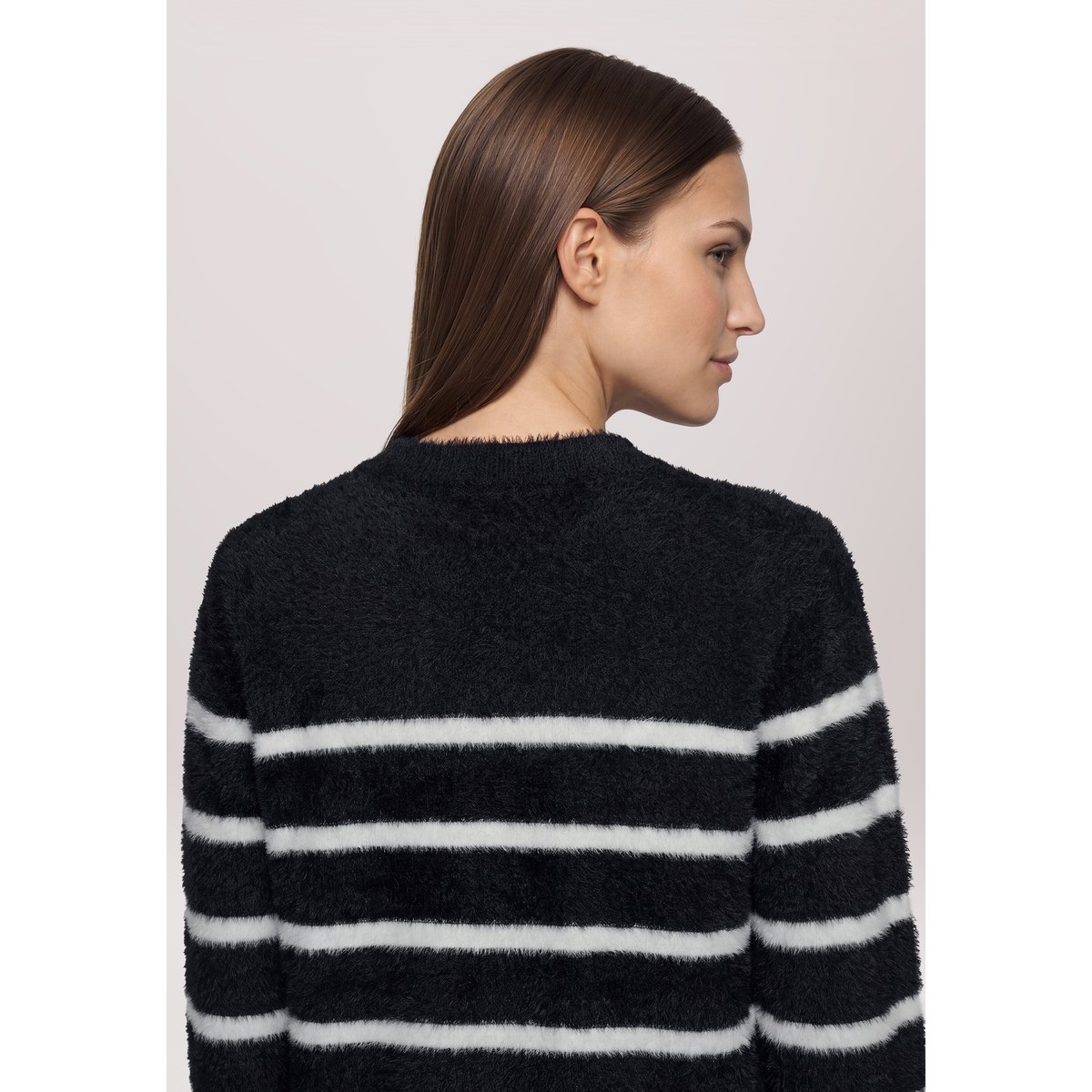 Pull-over en maille à rayures patch black/cream, BETTY BARCLAY