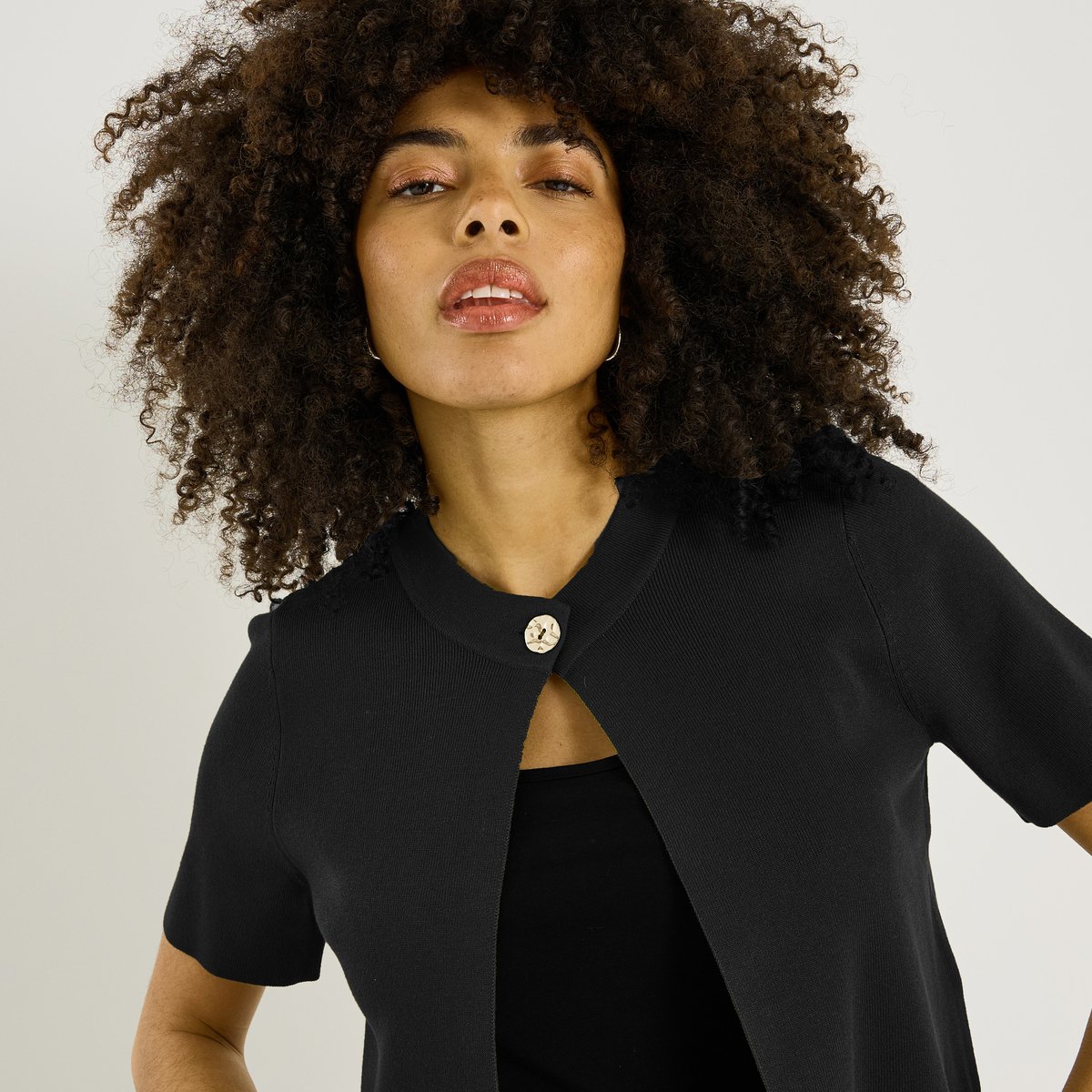 Gilet manches courtes à bouton noir, GRAIN DE MALICE