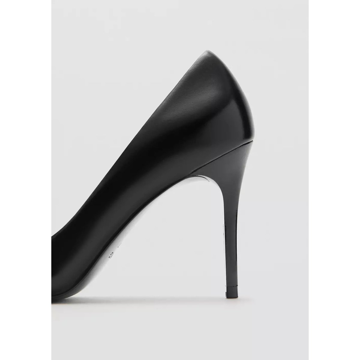 Chaussures pointues talon noir, MANGO