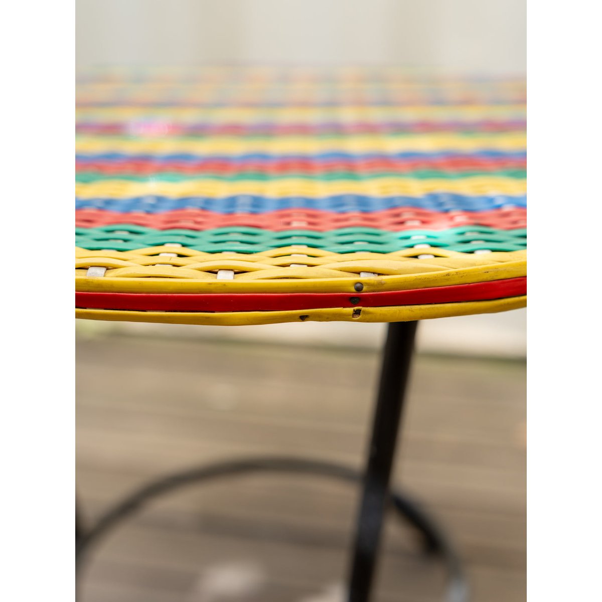 Table d'appoint colorée Hanna N°1433 - Bon état noir, DEBONGOUT