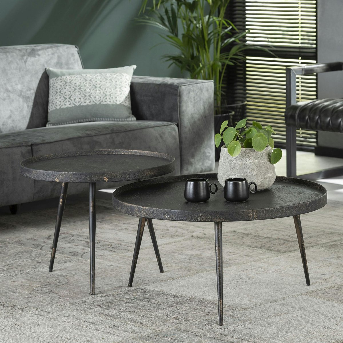 Table basse gigogne ronde style industriel en métal gris foncé 76cm (2 pièces) RALF noir, PIER IMPORT