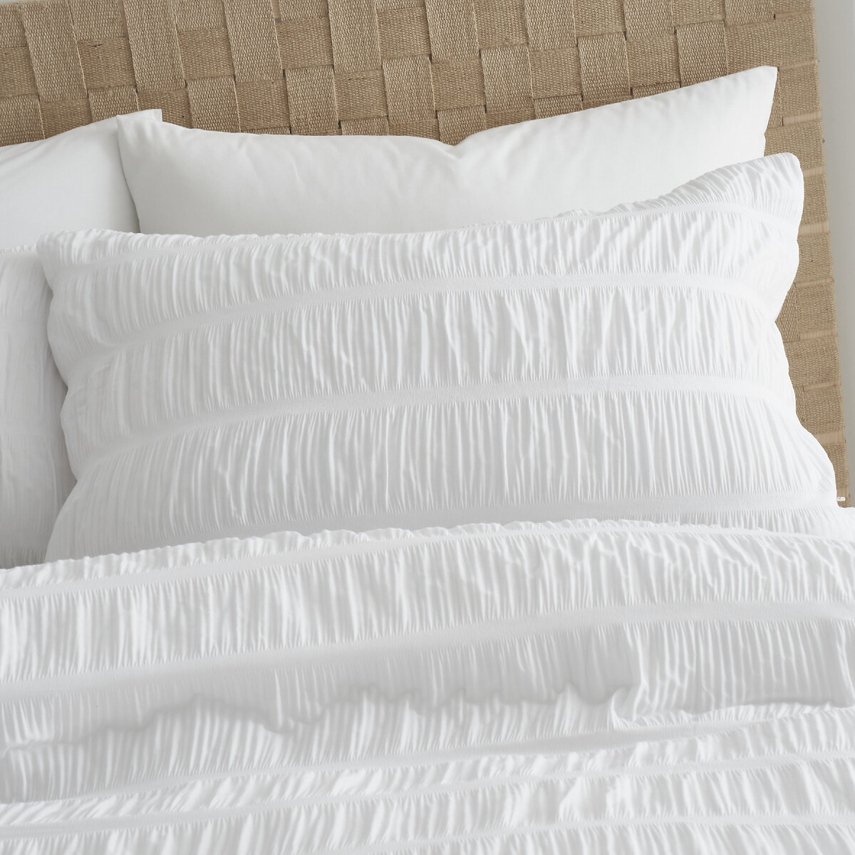 Seersucker Duvet Cover and Pillowcase Set white, CATHERINE LANSFIELD
