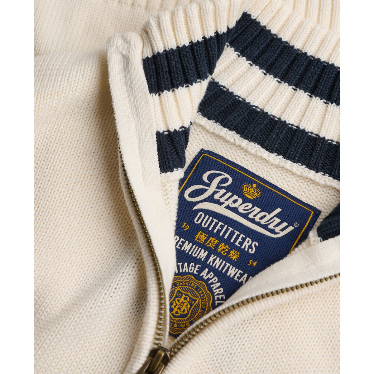 Pull Maille Demi-Zip Coupe Ajustée crème, SUPERDRY