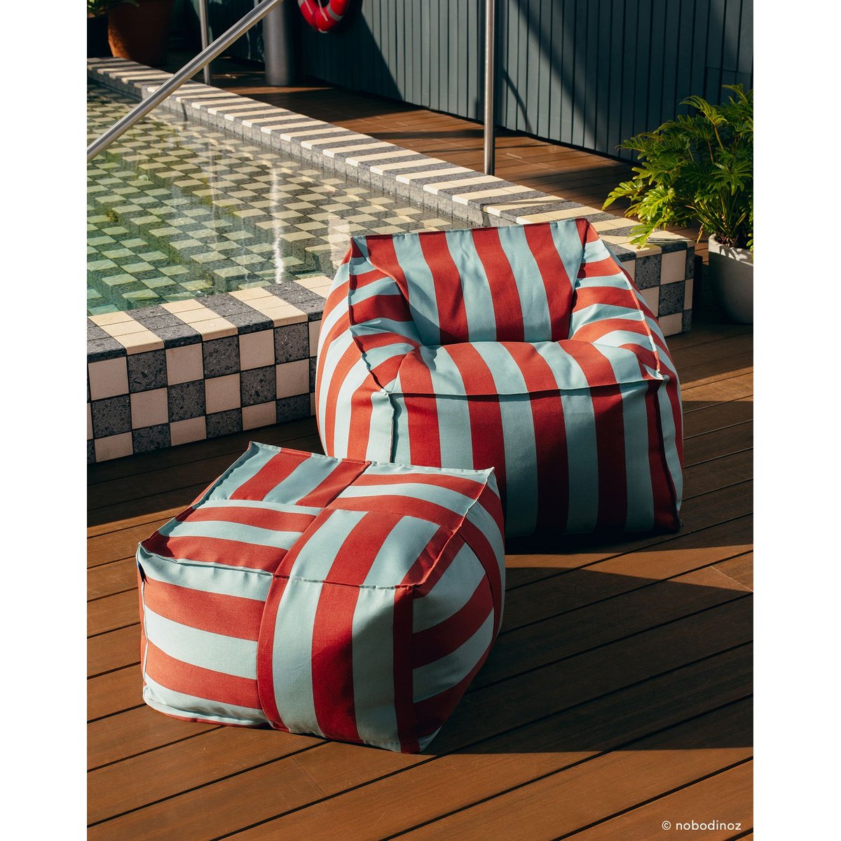 Fauteuil-pouf d'extérieur - taille adulte - Lenny rayures toffee et bleues, NOBODINOZ