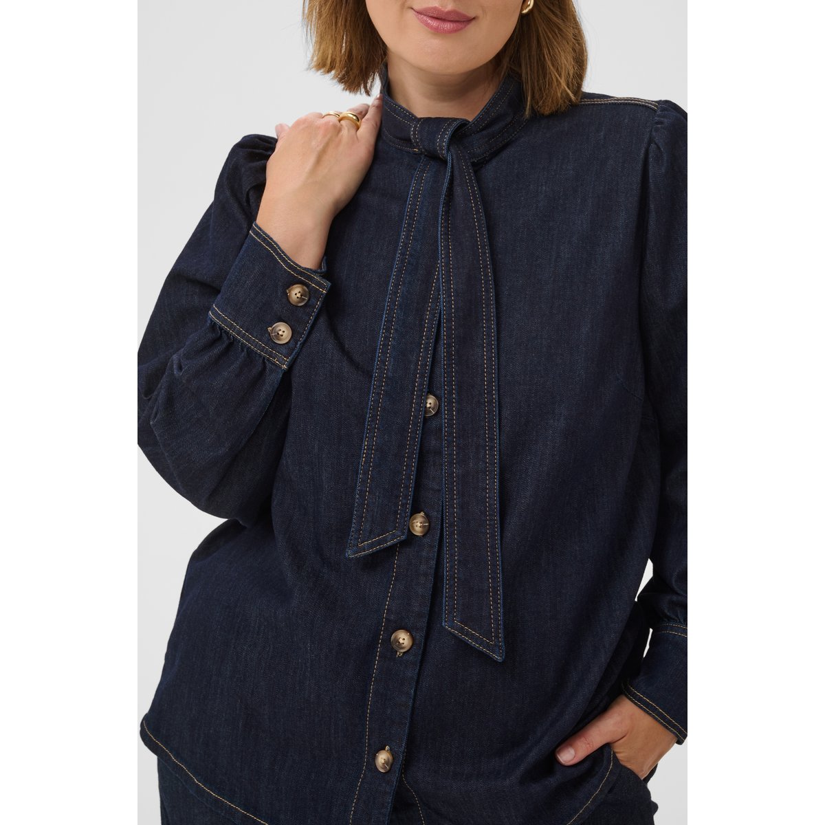 Chemise en jean bleu raw blue denim, KAFFE CURVE