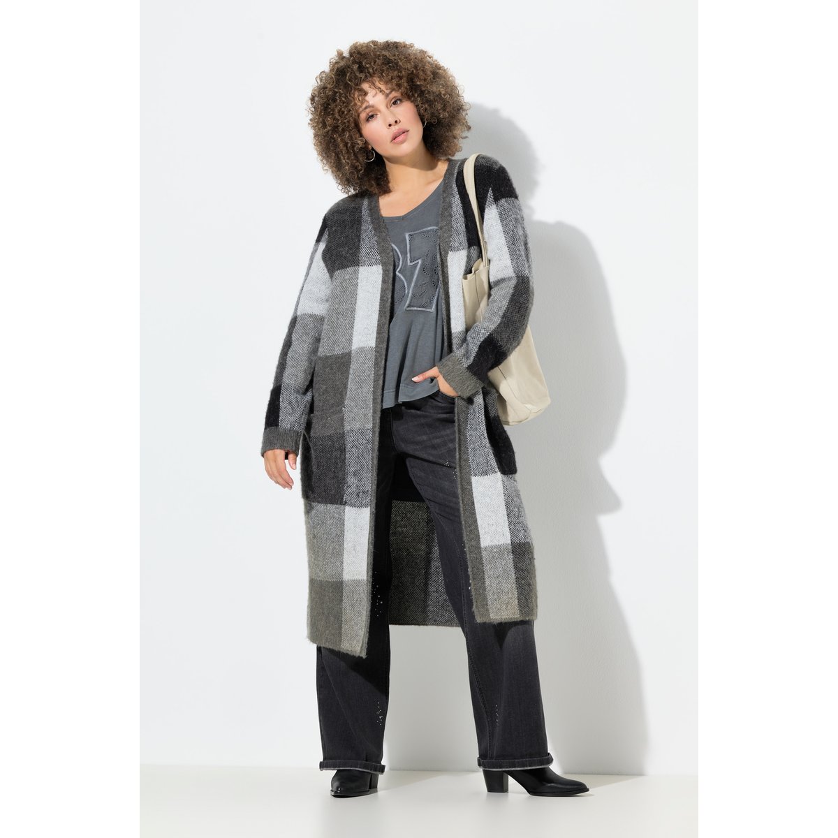 Cardigan long à carreaux gris graphite, ULLA POPKEN